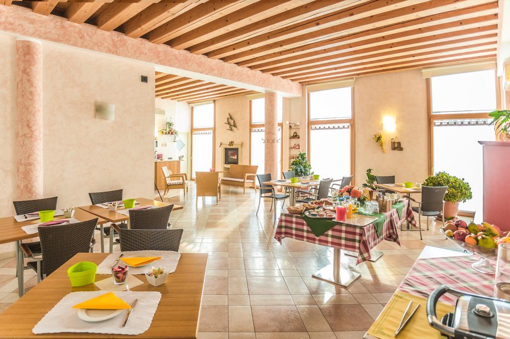 אוריאגו די מירה Agriturismo B&B Il Girasole מראה חיצוני תמונה